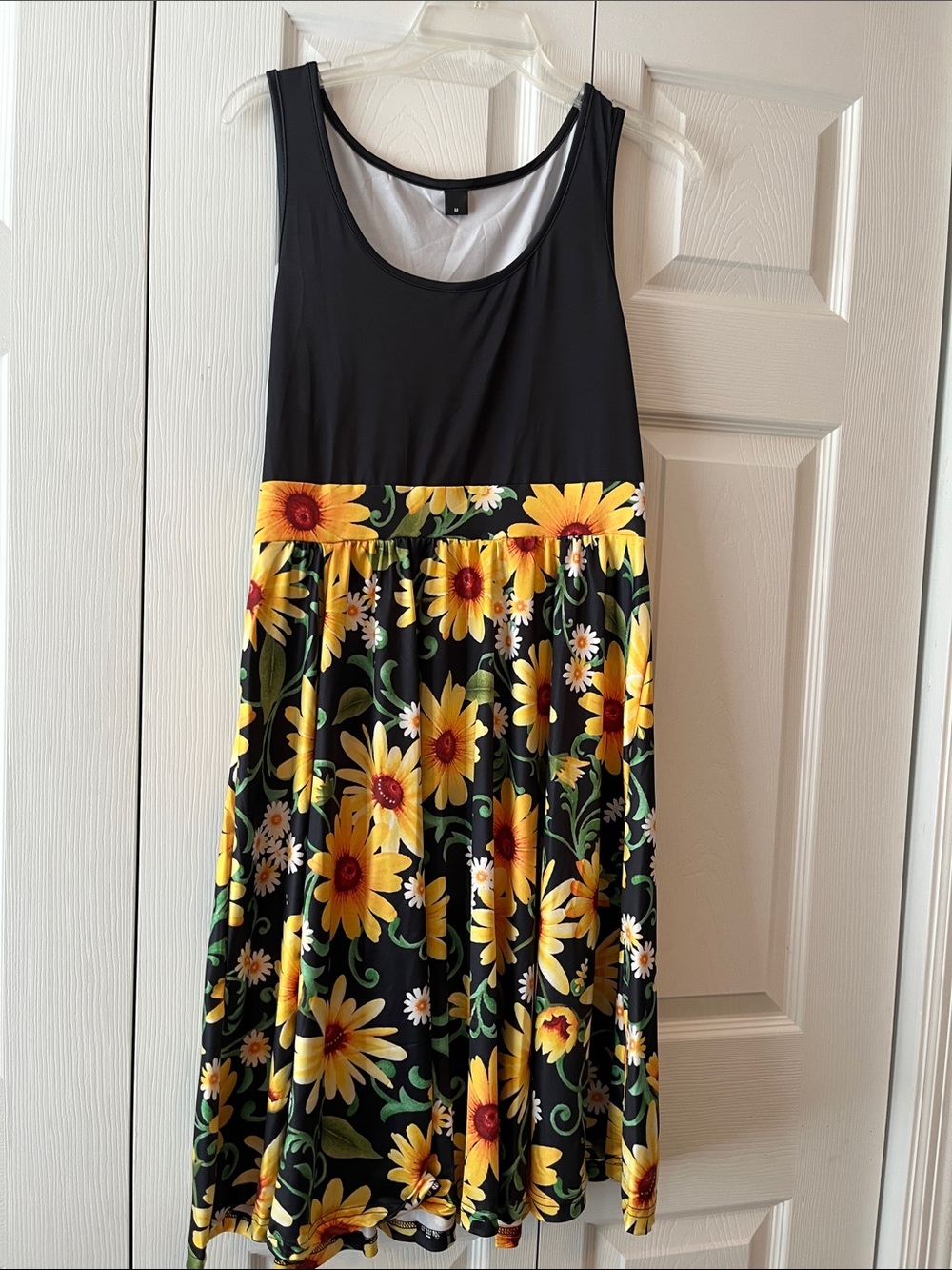 Rosegal Black and Yellow Sunflower Print Sleeveless Dress